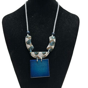 decouture Rox Blue & White Pendant Necklace